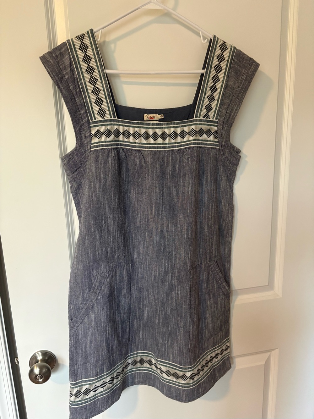 Faherty Indigo-Style Embroidered Shift Dress size medium